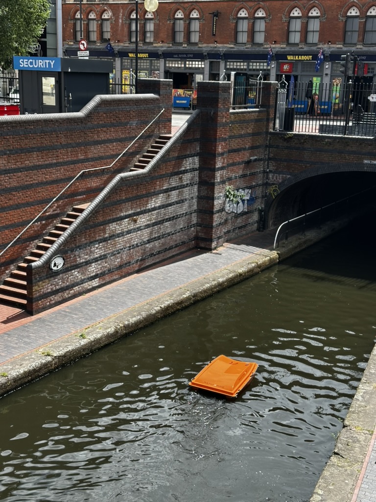 WasteShark operates in canals, harbours, and lakes, removing floating waste before it reaches the ocean.